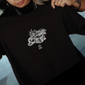 Autore “Cool Kids Never Die” T-shirt